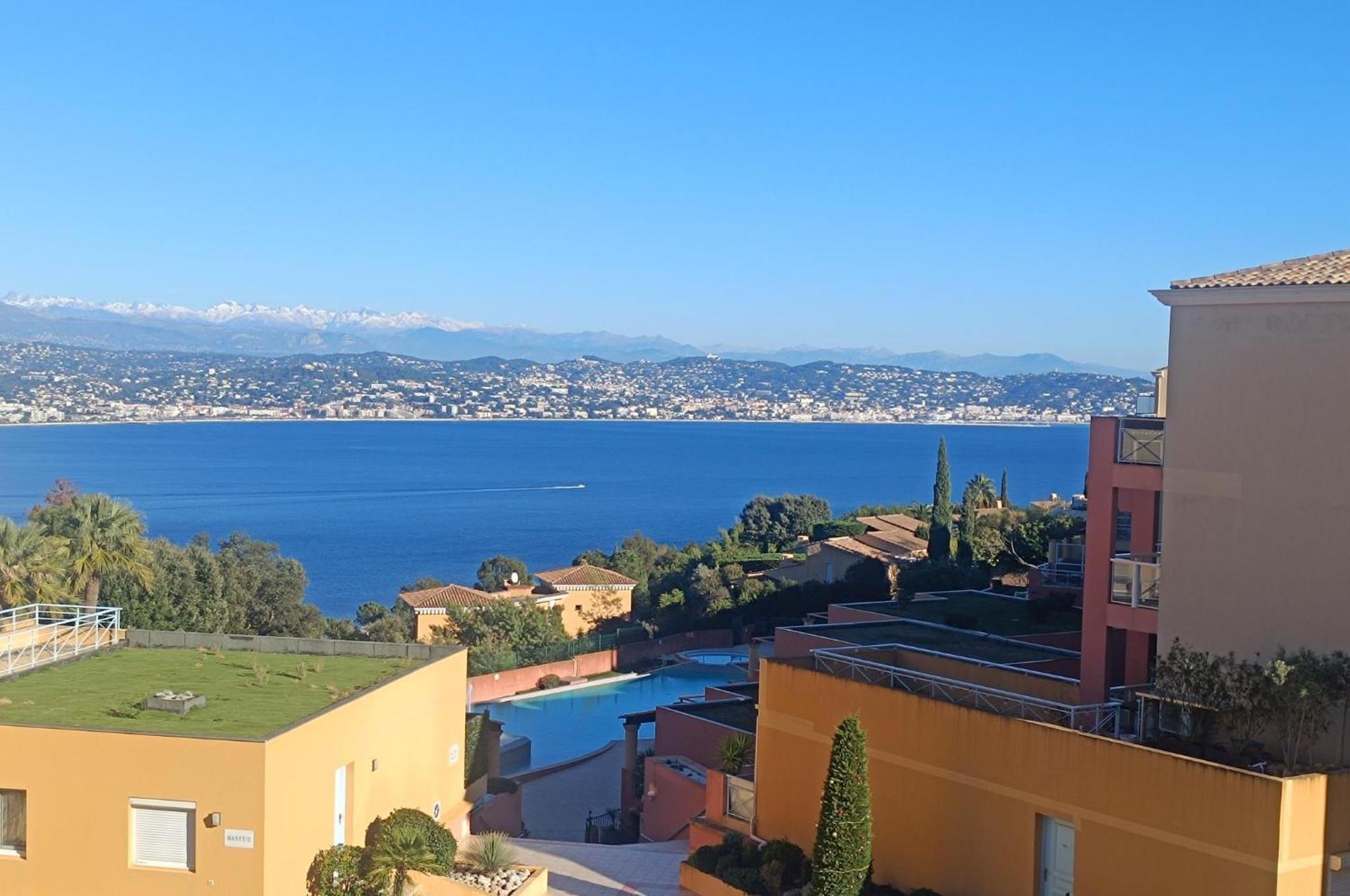 Magnifique Vue Mer Et Piscine - Les Cles De L Esterel Théoule-sur-Mer Exterior photo